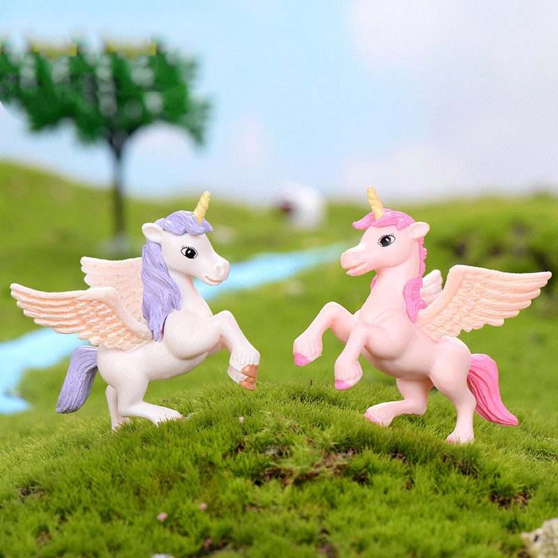 Miniture Fairy Garden Accessories Supplies Cartoon Unicorn Model Kids Toys Pot Bonsai Miniature Garden Terrariums Fairy Garden Pegasus Figurine Animals Kits Items Car Interior Decoration Table Ornaments